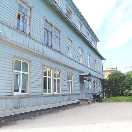 Kadriorg Center *